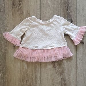 Ruffle sleeve & bottom hearts Top